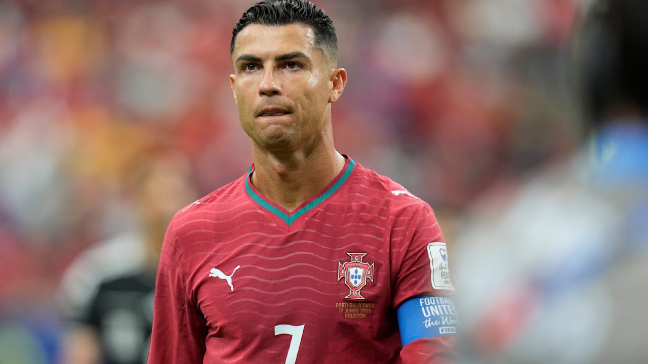 wm-2026-portugal-kongo-sogar-der-torwart-hatte-mehr-ballkontakte-als-ronaldo.jpg WM 2026: Portugal – Kongo: Sogar der Torwart hatte mehr Ballkontakte als Ronaldo
