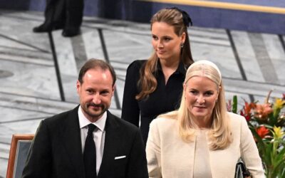Haakon und Ingrid Alexandra eilen zu Mette-Marit ins Krankenhaus